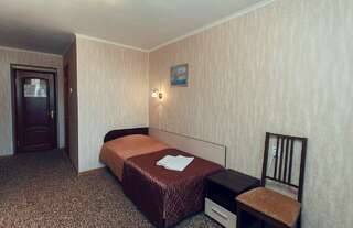 Гостиница Ольгинская Псков СТАНДАРТ 3 местный (семейный двухкомнатный)-2