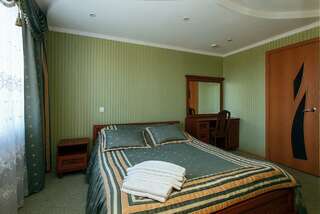 Гостиница Ольгинская Псков КОМФОРТ (двухкомнатный с видом на Кремль)-3