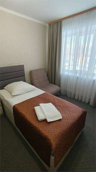 Гостиница Ольгинская Псков СТАНДАРТ 1 улучшенный (с доп. местом)-1